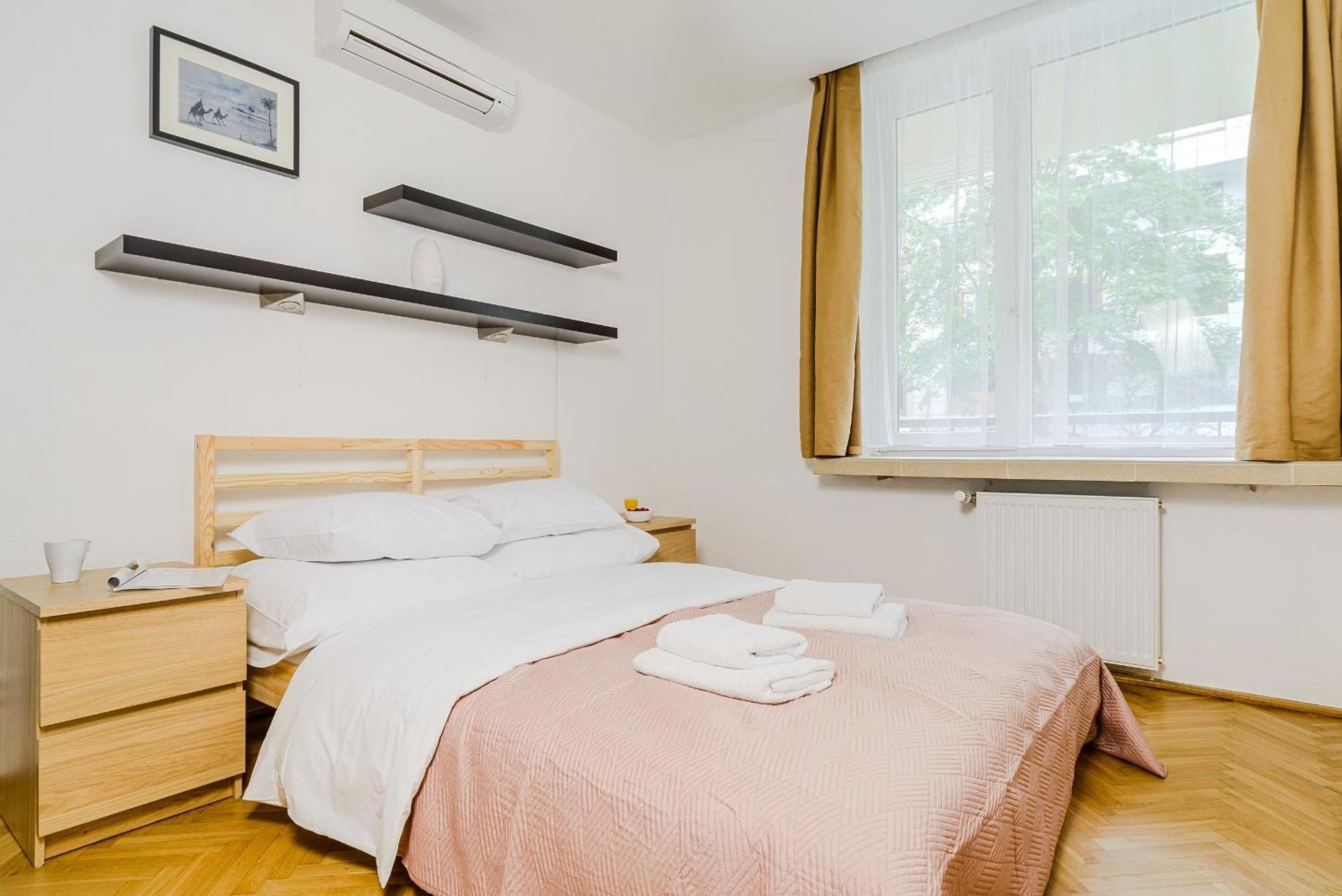 Apartament Leszczynska Варшава Экстерьер фото